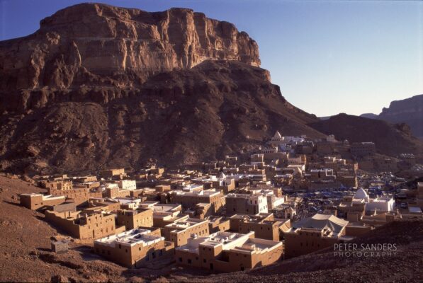 Peter Sanders - mwm 031 red 1030x690 1